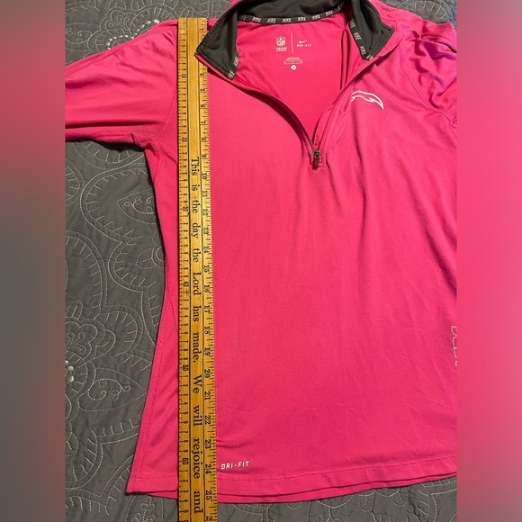 Nike Women's San Diego Chargers NFL Element Dri-FIT Half-Zip Running Top Small - Picture 9 of 10